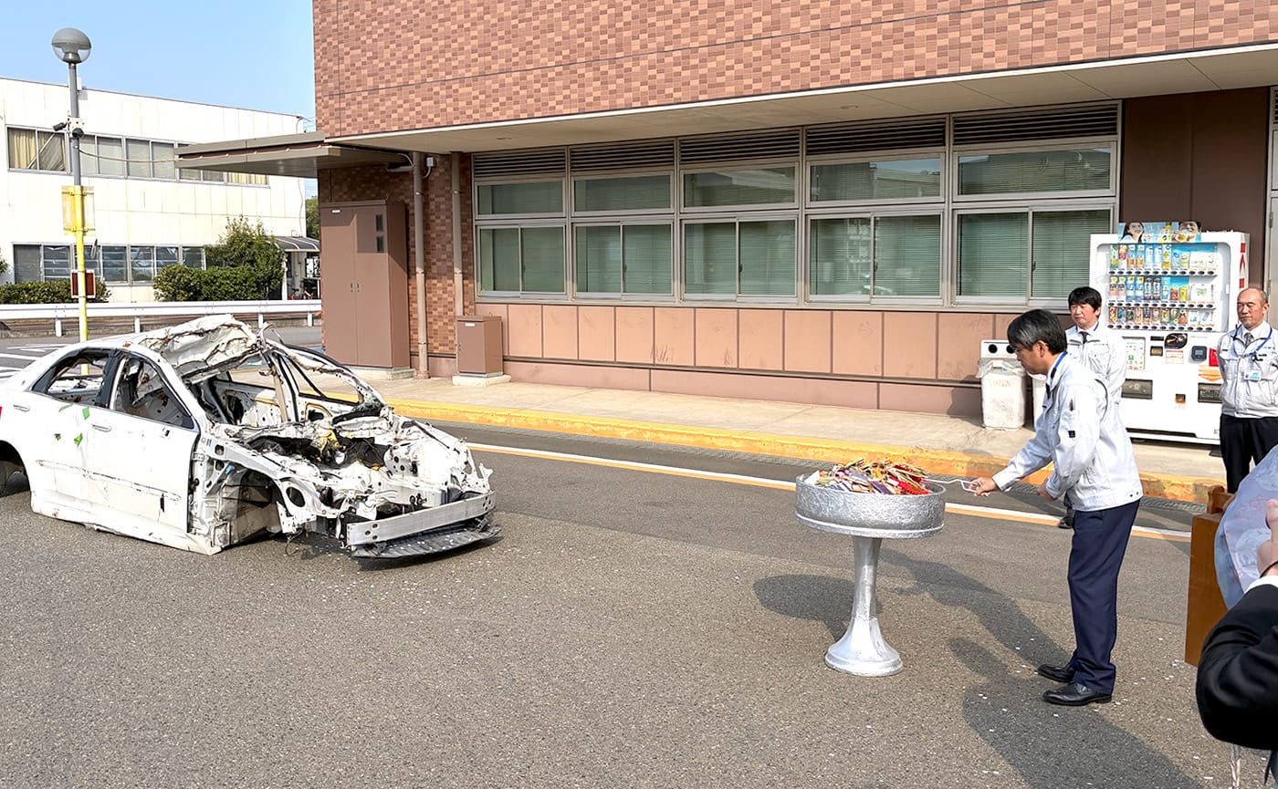 第48回 廃車供養式の様子